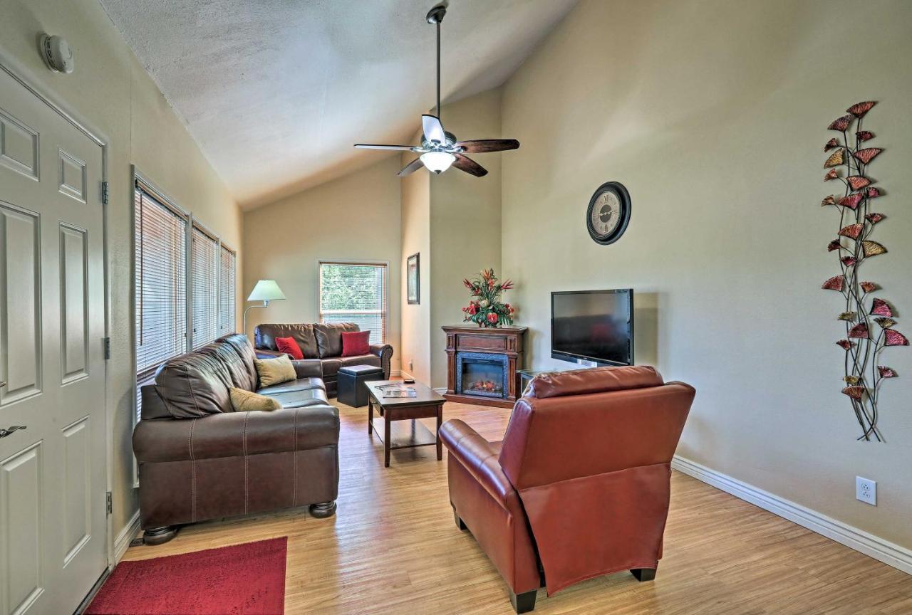 Flagstaff Townhome With Deck Easy Access Downtown! Luaran gambar