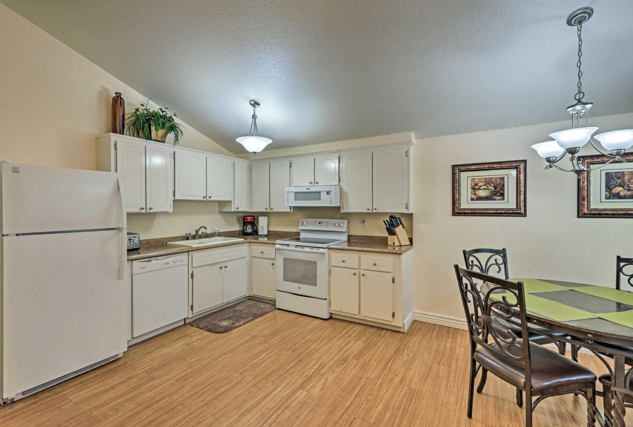 Flagstaff Townhome With Deck Easy Access Downtown! Luaran gambar